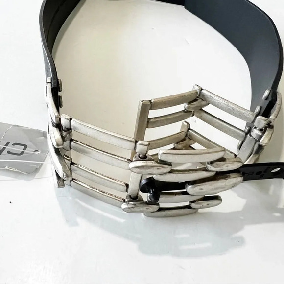 Chico’s Wide Belt French Hook Clasp Antiqued Nickel Buckle Black Size Medium NWT - Picture 2 of 8